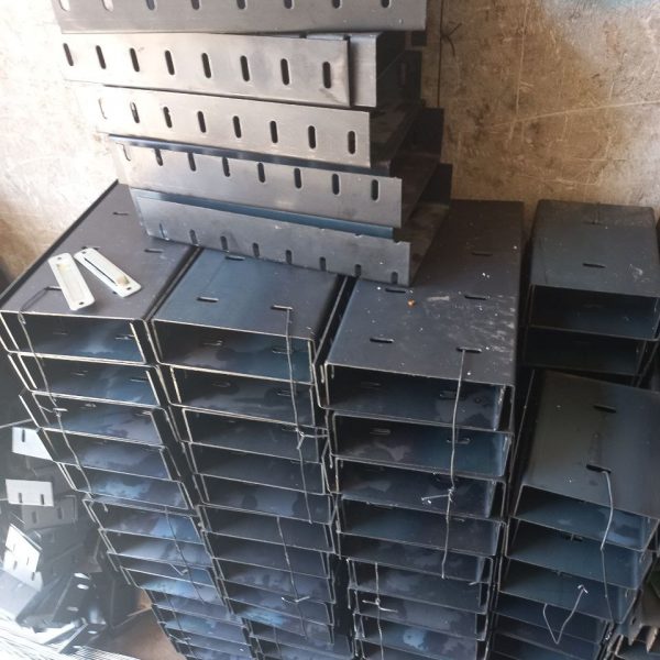 تولیدکننده ناودانی منقطع