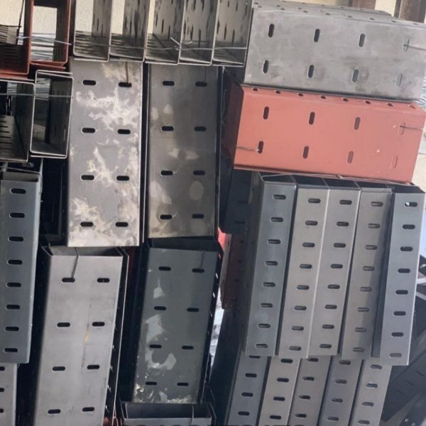 تولید کننده ناودانی منقطع فارس