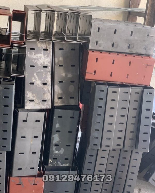 تولید کننده ناودانی منقطع فارس