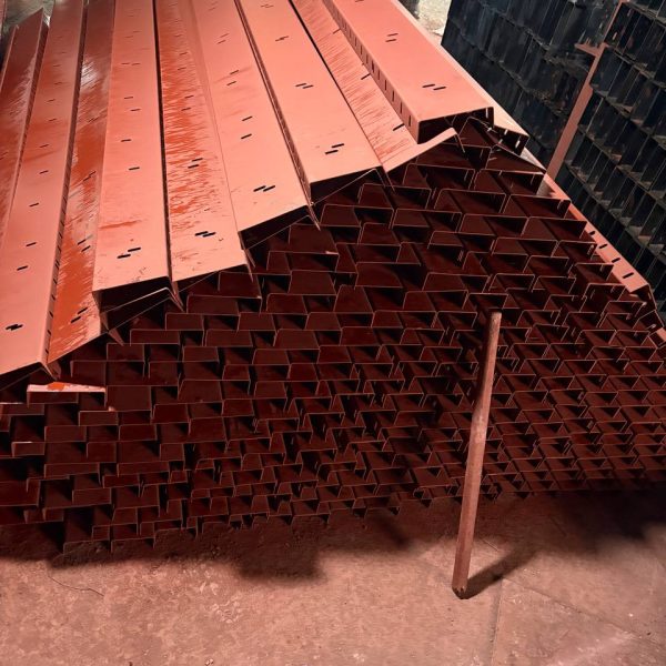 قیمت وال پست در مرند